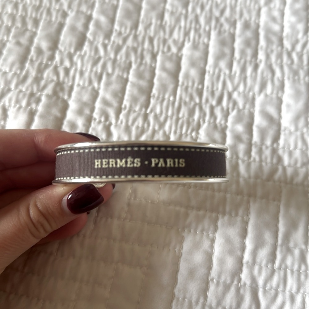 Ribbon Cuff 

Used authentic ribbon from packaging to make cuff

Never worn